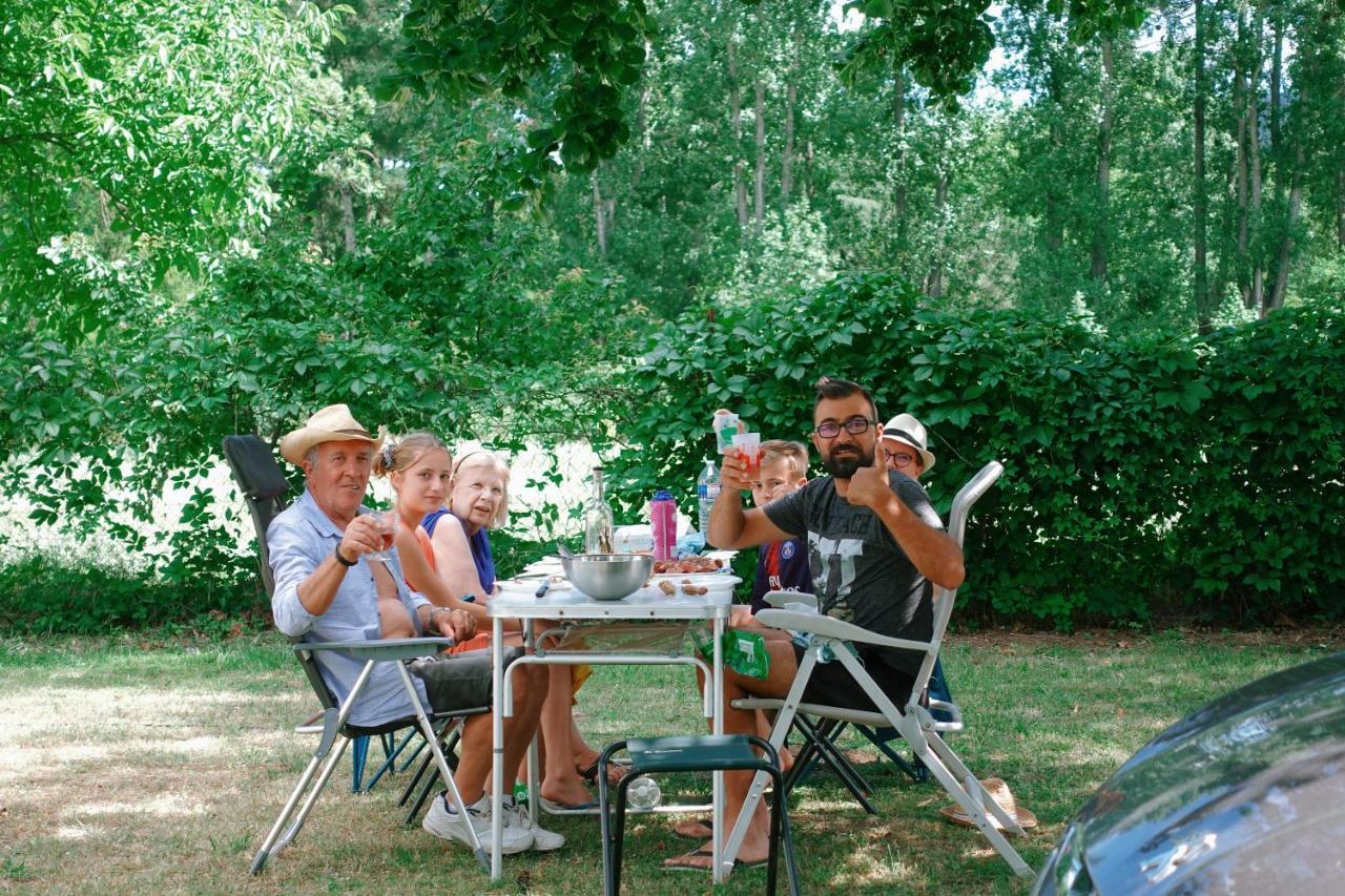 Camping Paradis Family Des Issoux Lalevade-d'Ardeche Luaran gambar